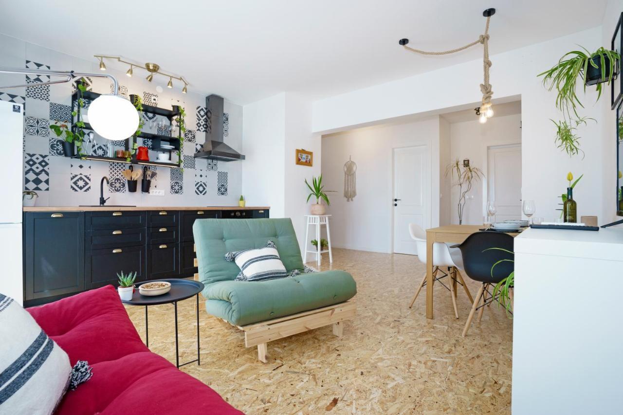 4-Star Apartments Bianco Kaštela Exteriér fotografie