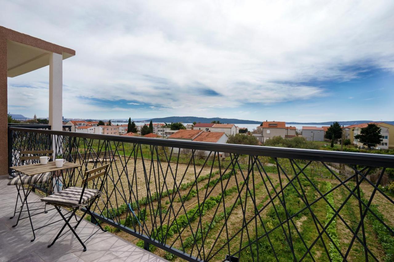 4-Star Apartments Bianco Kaštela Exteriér fotografie